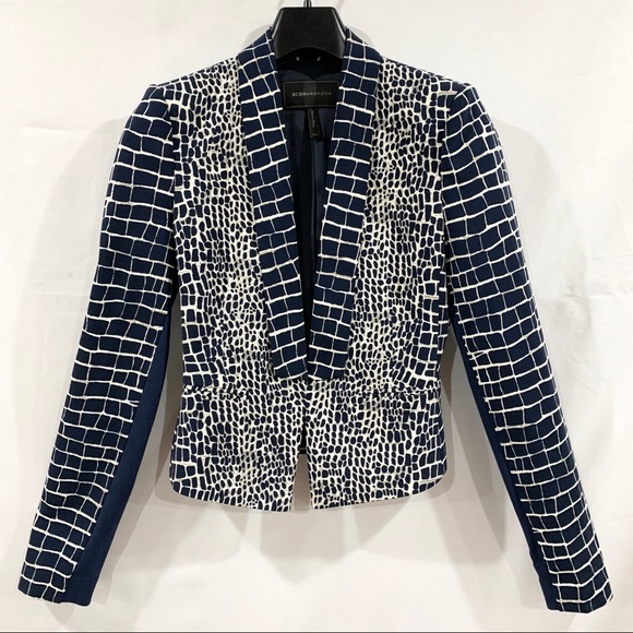 BCBGMaxAzria Jackets & Blazers - BCBG Super Chic Navy & White Blazer